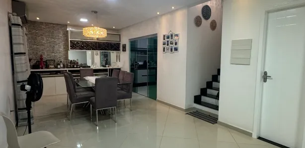 Sobrado com 3 Quartos à venda, 230m² no Parque 10 de Novembro, Manaus