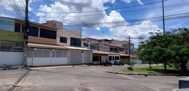 Sobrado com 4 Quartos à venda, 250m² no Samambaia Norte, Brasília
