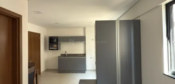 Kitnet com 1 Quarto para alugar, 25m² no Zona 07, Maringá