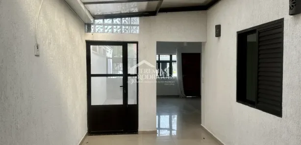 Casa de Condomínio com 4 Quartos para alugar, 144m² no Parque São Luís, Taubaté