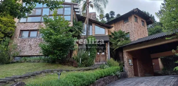 Casa com 5 Quartos à venda, 750m² no Tres Pinheiros, Gramado