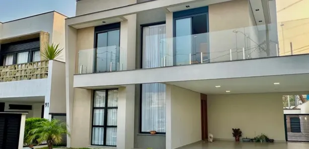 Casa de Condomínio com 4 Quartos para venda ou aluguel, 206m² no Vila Mogilar, Mogi das Cruzes