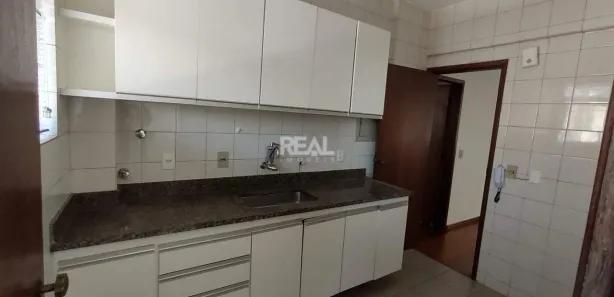 Apartamento com 3 Quartos para alugar, 100m² no Funcionários, Belo Horizonte