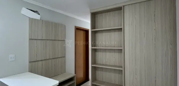 Kitnet com 1 Quarto para alugar, 26m² no Zona 07, Maringá