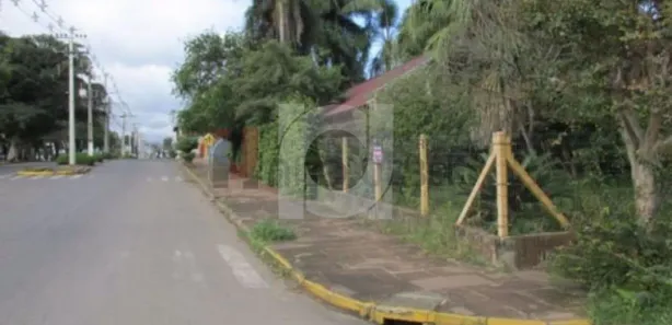 Lote/Terreno à venda, 381m² no Estacao Portão, Portão