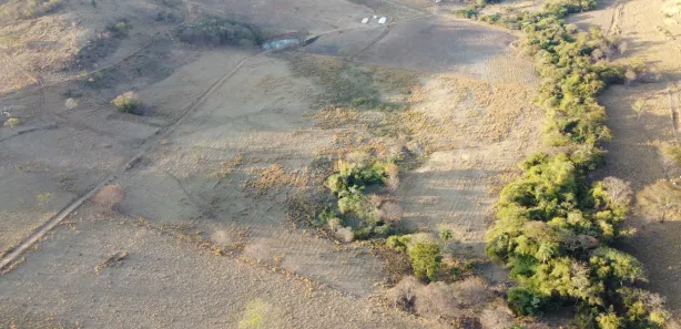 Fazenda/Sítio com 1 Quarto à venda, 400000m² no , Paraopeba
