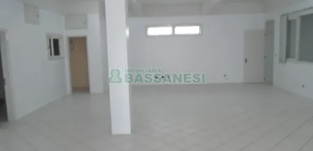 Ponto Comercial para alugar, 250m² no Nossa Senhora de Lourdes, Caxias do Sul