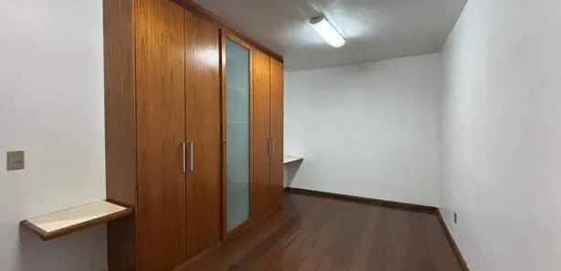Casa com 7 Quartos para alugar, 360m² no Funcionários, Belo Horizonte