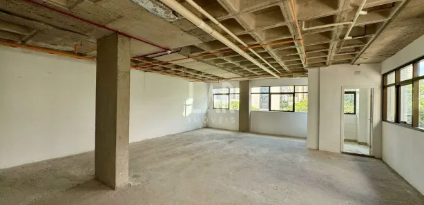 Sala Comercial à venda, 101m² no Santa Efigênia, Belo Horizonte