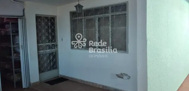 Casa com 3 Quartos à venda, 300m² no Taguatinga Norte, Brasília