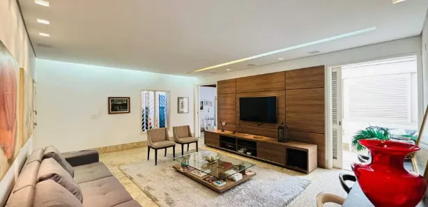 Casa com 3 Quartos à venda, 261m² no São José, Belo Horizonte