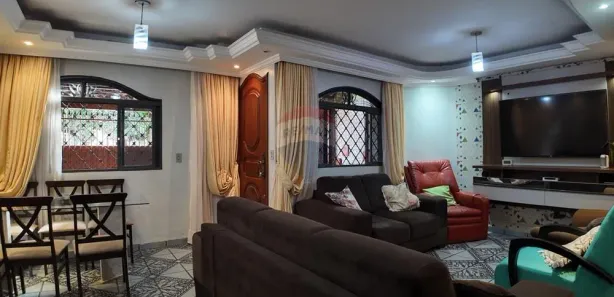 Sobrado com 4 Quartos à venda, 290m² no Samambaia Sul, Brasília