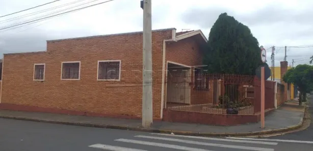 Casa com 2 Quartos à venda, 182m² no Centro, Araraquara