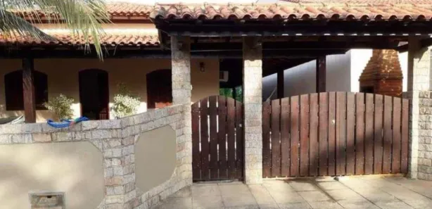 Casa com 3 Quartos para alugar, 220m² no Ponte dos Leites, Araruama