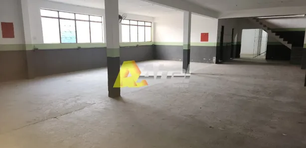 Galpão/Depósito/Armazém para alugar, 341m² no Bento Ribeiro, Rio de Janeiro