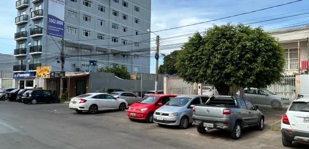 Sobrado com 9 Quartos à venda, 350m² no Taguatinga Sul, Brasília
