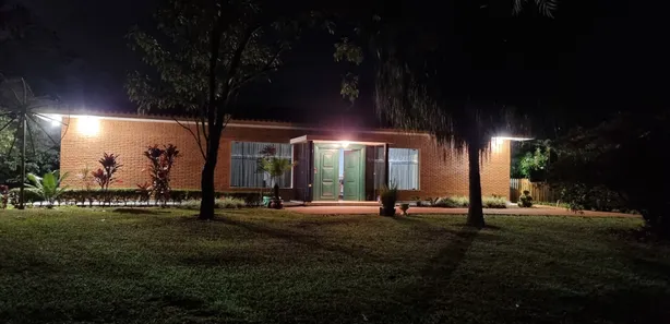 Casa com 5 Quartos para alugar, 440m² no Centro, Paranapanema