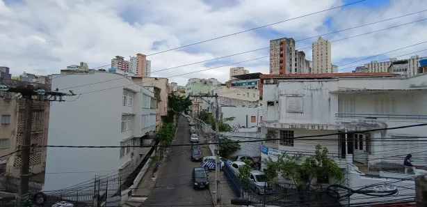 Sobrado com 6 Quartos à venda, 482m² no Dois de Julho, Salvador