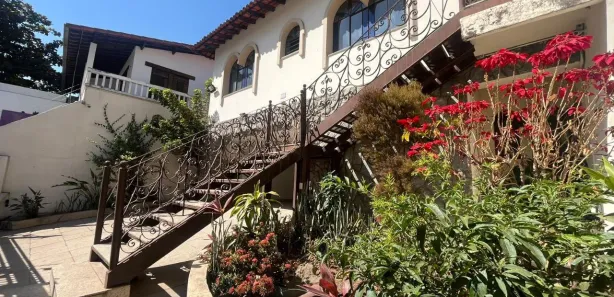 Casa com 4 Quartos para alugar, 372m² no Comiteco, Belo Horizonte