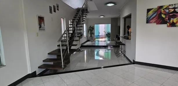 Casa de Condomínio com 4 Quartos para venda ou aluguel, 235m² no Flores, Manaus