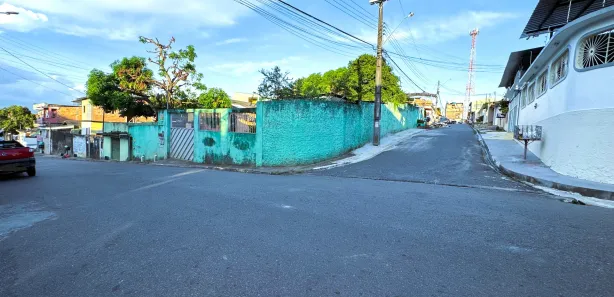 Casa com 3 Quartos à venda, 460m² no Compensa, Manaus