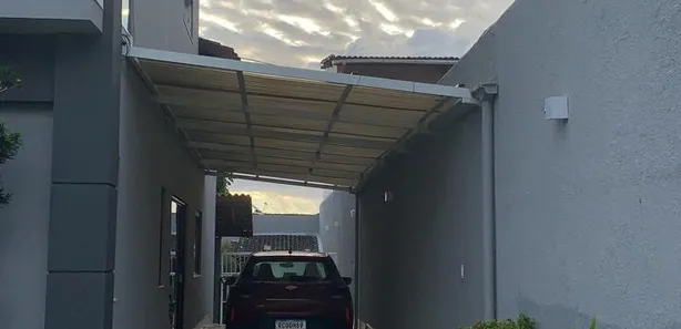 Casa com 5 Quartos para venda ou aluguel, 250m² no Itapuã, Salvador