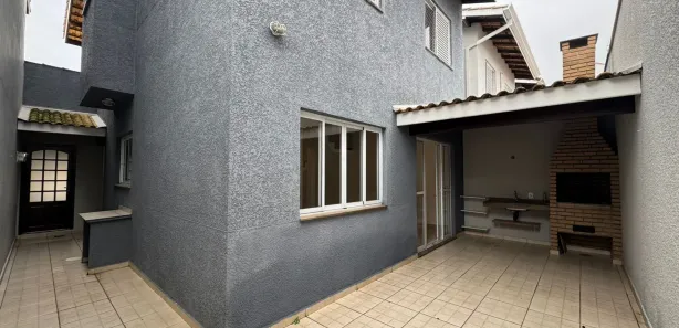 Casa de Condomínio com 3 Quartos para alugar, 130m² no Vila Oliveira, Mogi das Cruzes