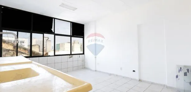 Sala Comercial à venda, 39m² no Santo Antônio, Recife