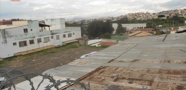 Lote/Terreno à venda, 400m² no Caiçaras, Belo Horizonte