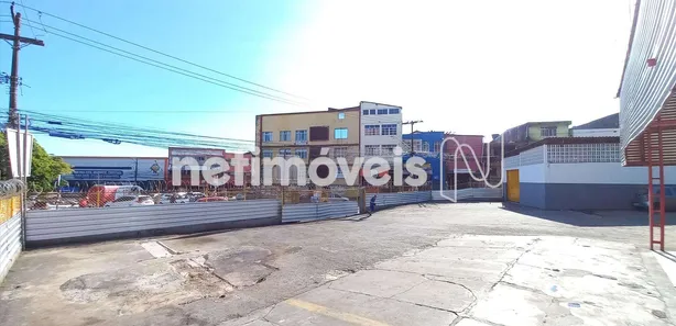 Galpão/Depósito/Armazém para venda ou aluguel, 1174m² no Mares, Salvador