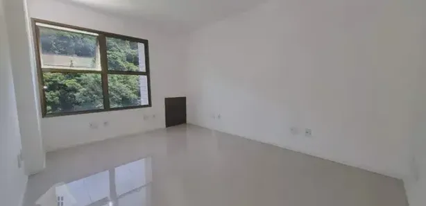 Ponto Comercial para alugar, 31m² no Freguesia (Jacarepaguá), Rio de Janeiro