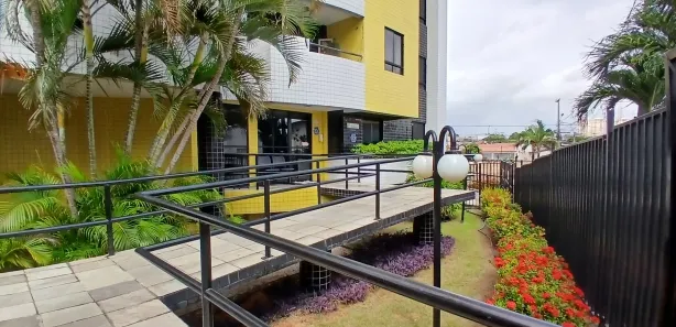 Apartamento com 2 Quartos para alugar, 56m² no Candelária, Natal