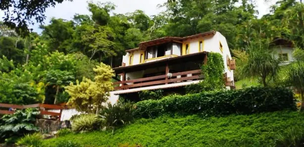 Casa de Condomínio com 3 Quartos para alugar, 6000m² no Pedro do Rio, Petrópolis