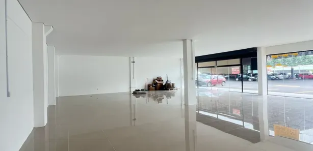 Ponto Comercial para alugar, 200m² no Cruzeiro, Caxias do Sul