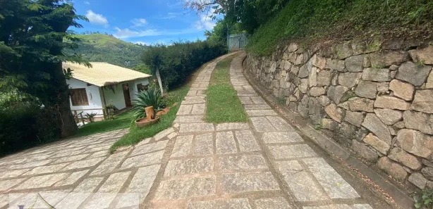 Fazenda/Sítio com 3 Quartos à venda, 100m² no , Petrópolis