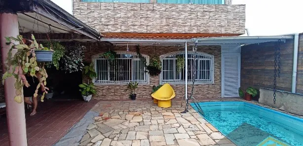 Sobrado com 3 Quartos à venda, 180m² no Vila Ligya, Guarujá
