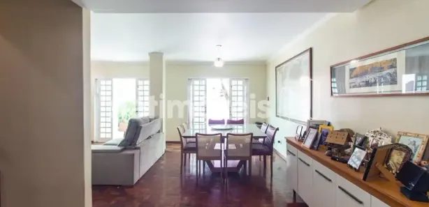 Casa com 4 Quartos à venda, 220m² no Asa Sul, Brasília