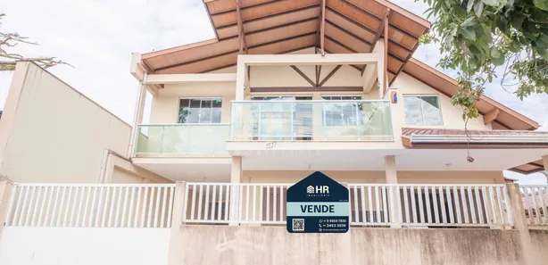 Sobrado com 8 Quartos à venda, 480m² no Centro, Matinhos