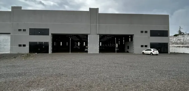Prédio Comercial para alugar, 2100m² no , Marialva