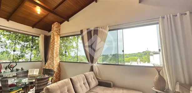 Casa de Condomínio com 5 Quartos à venda, 203m² no Fazenda Petrópolis - Residencial Monte Verde, Goiânia
