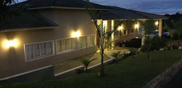 Casa de Condomínio com 6 Quartos para venda ou aluguel, 747m² no Jardim Colina da Serra II (Jacaré), Cabreúva