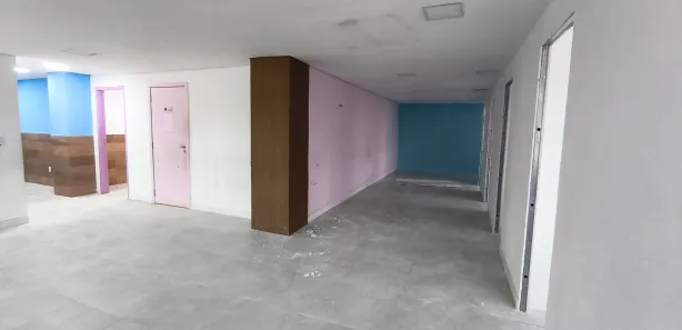 Ponto Comercial para alugar, 182m² no Vila Valqueire, Rio de Janeiro