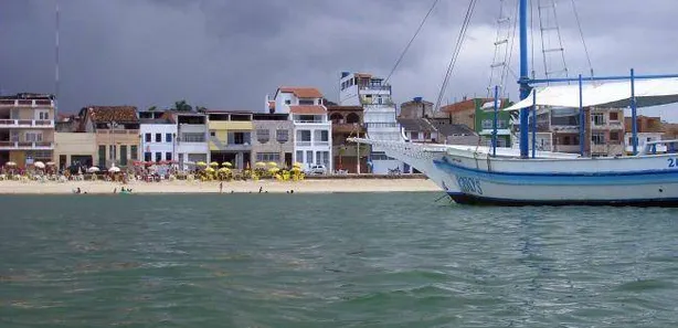 Casa com 6 Quartos à venda, 550m² no Ribeira, Salvador