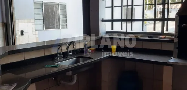 Casa com 2 Quartos à venda, 282m² no , 