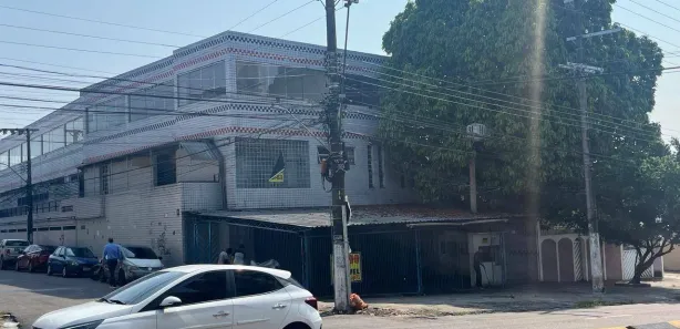 Prédio Comercial para venda ou aluguel, 400m² no São Jorge, Manaus