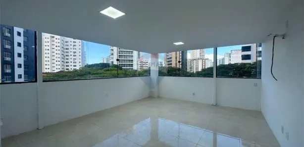 Sala Comercial para alugar, 24m² no Graça, Salvador