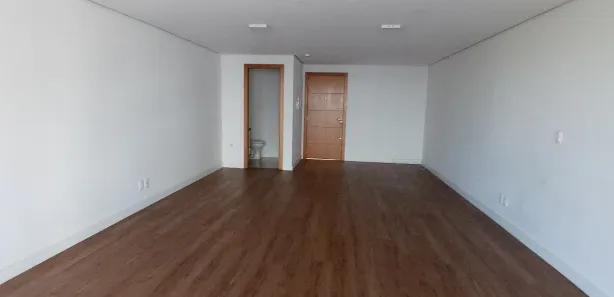 Sala Comercial à venda, 43m² no Exposição, Caxias do Sul