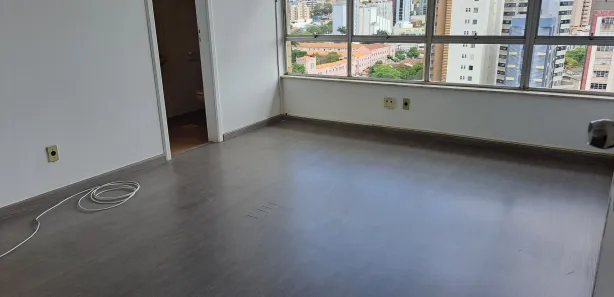 Ponto Comercial para alugar, 110m² no Santa Efigênia, Belo Horizonte