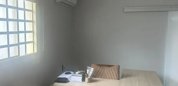 Sala Comercial com 3 Quartos para alugar, 90m² no Parque Primavera, Aparecida de Goiânia