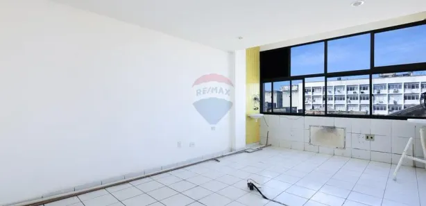 Sala Comercial à venda, 60m² no Santo Antônio, Recife